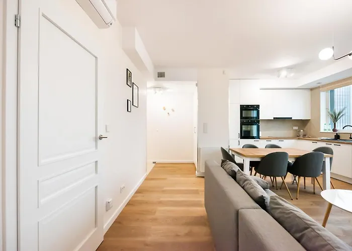 Unique Tower 22 Floor De Luxe By Bookinghost Varsó