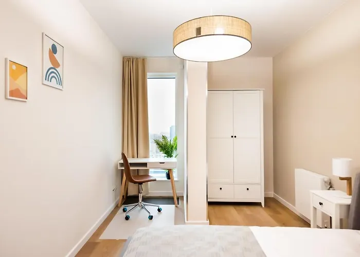 Unique Tower 22 Floor De Luxe By Bookinghost Varsó